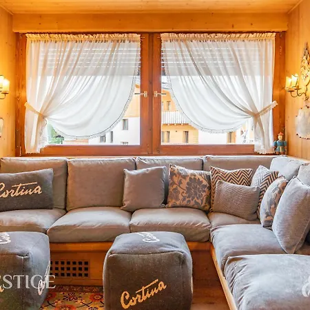 Dolympic View Cortina 科尔蒂纳丹佩佐