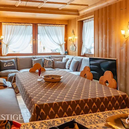 Dolympic View Cortina * 科尔蒂纳丹佩佐